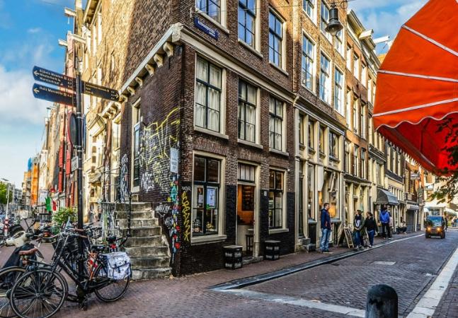 should you visit amsterdam in february